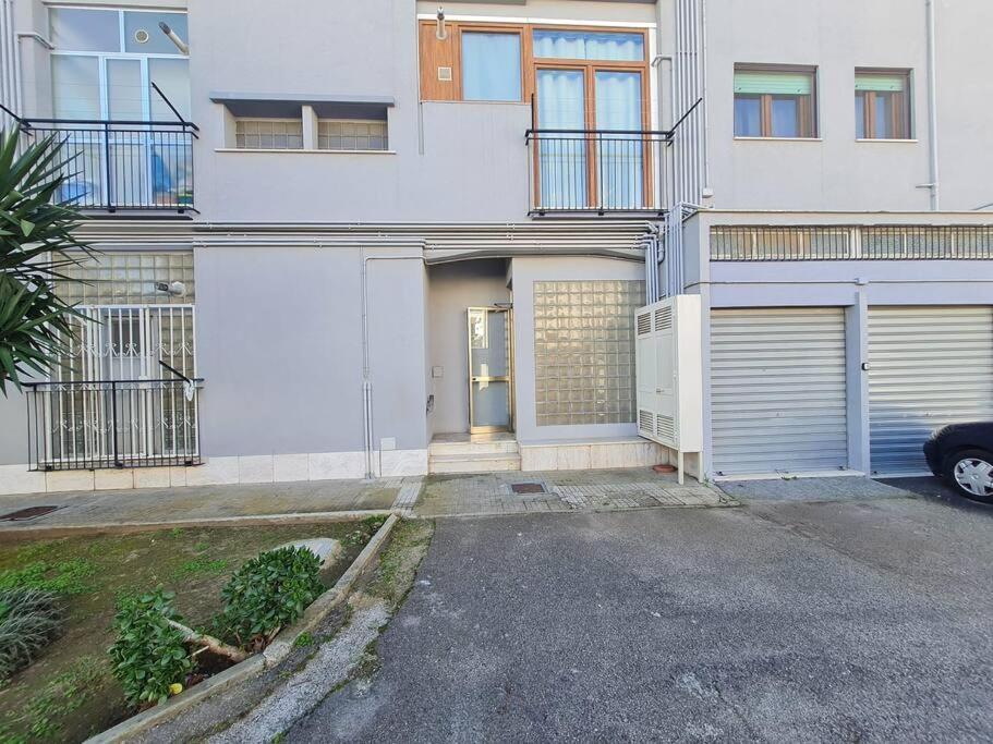 Hiera' Apartment Лече Екстериор снимка