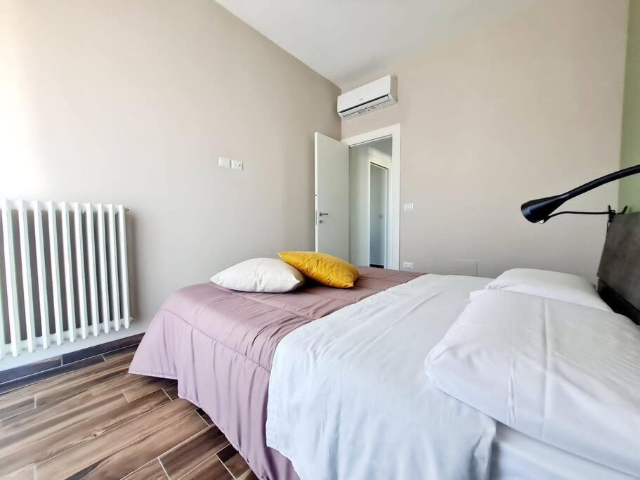 Hiera' Apartment Лече Екстериор снимка